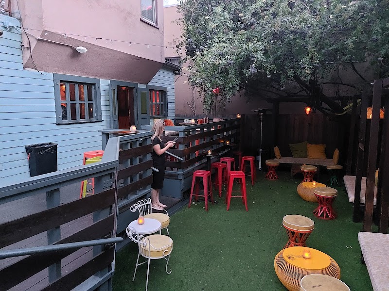 Good Times at Davey Wayne's