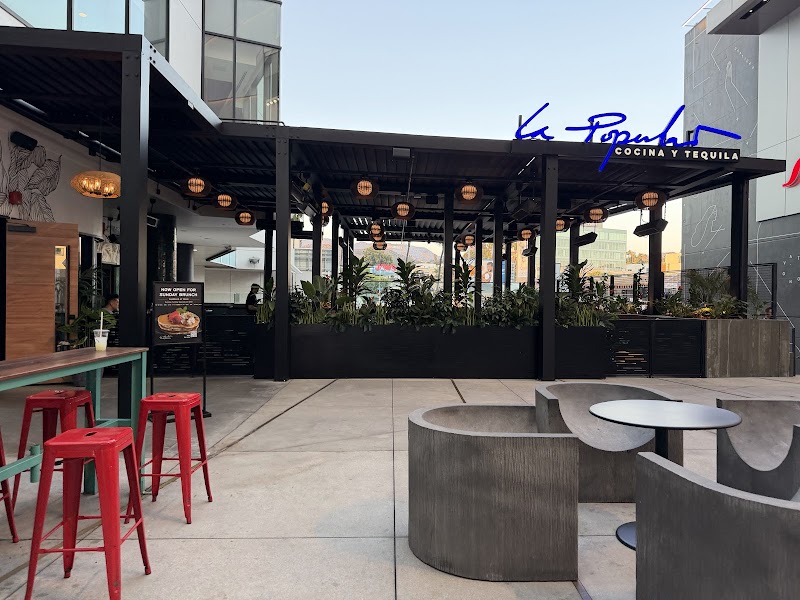 La Popular Hollywood