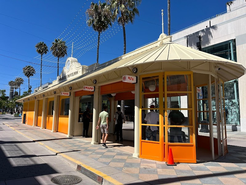 Odd One Out Tea Santa Monica