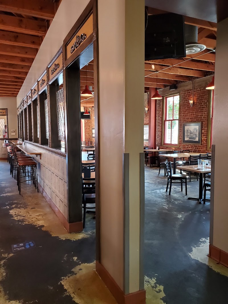 Red Car Brewery & Restaurant