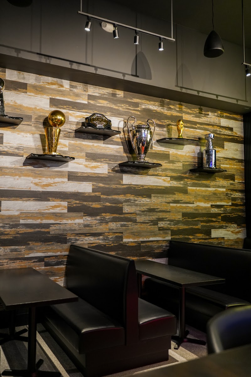 The Courtside Lounge