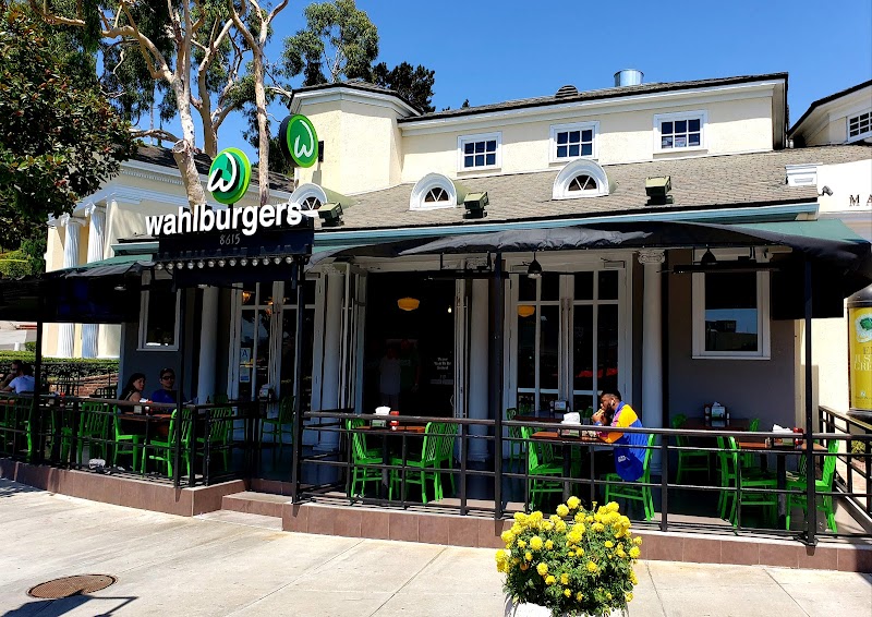 Wahlburgers