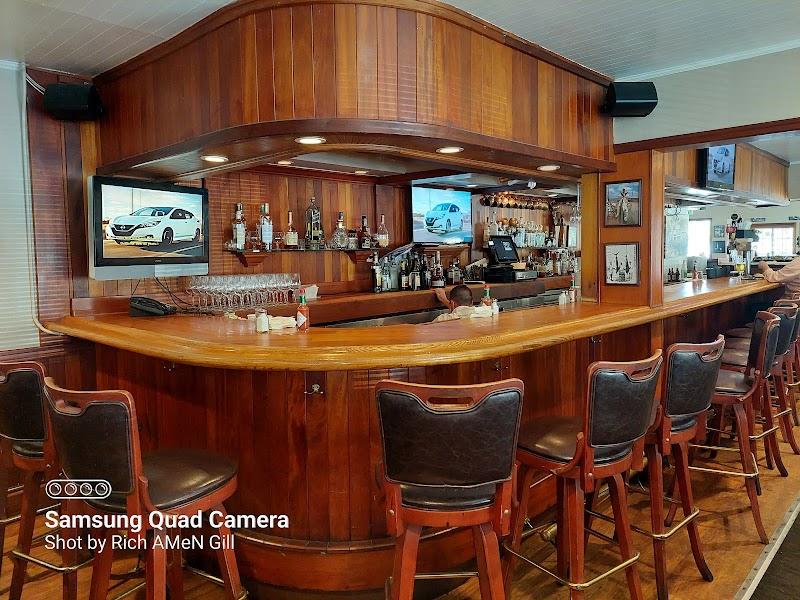 Bluewater Grill