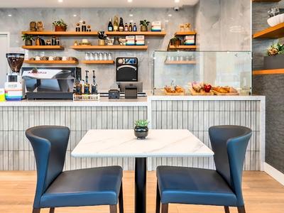 Cafe Olivia