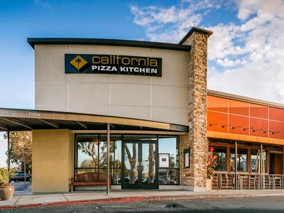 California Pizza Kitchen at Rolling Hills
