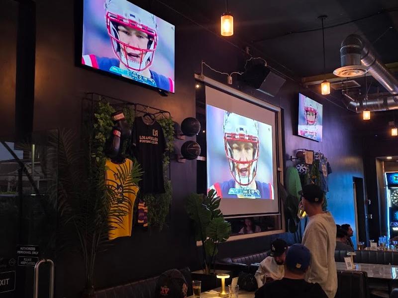 Cham Gastropub (참)