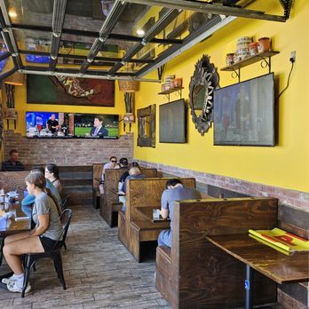 El Tarasco - Artesia Blvd