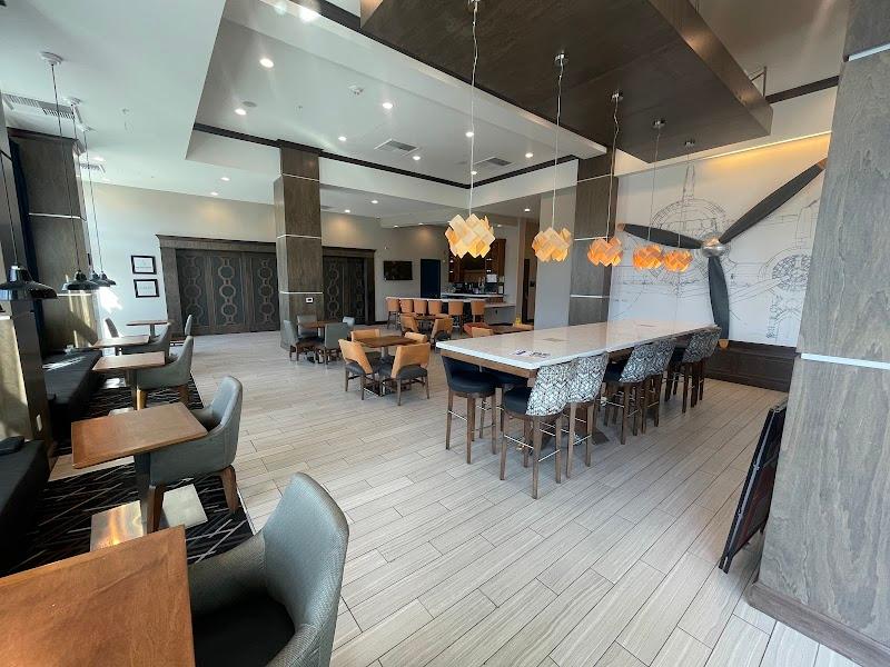 Flight Deck Lounge