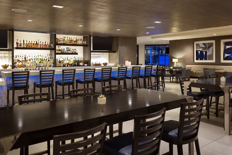 FLOE Restaurant