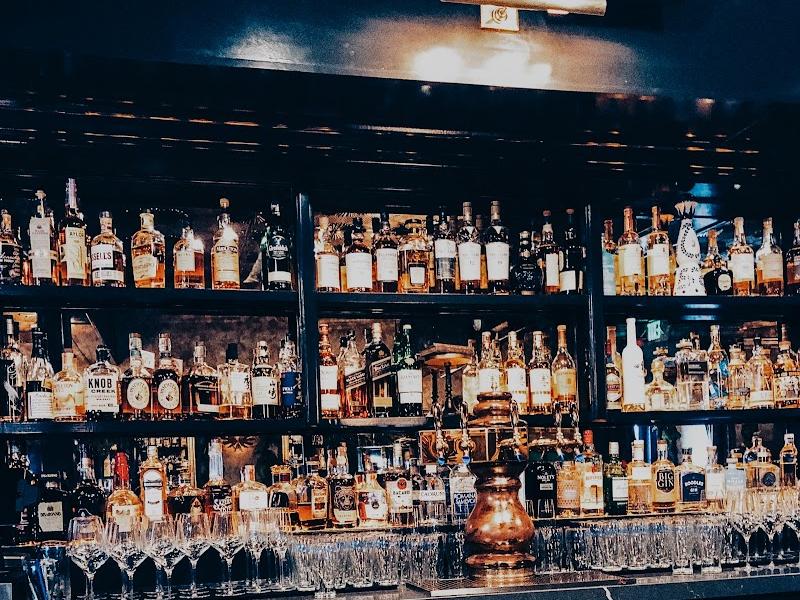 Georgia’s Lounge