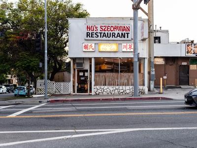 Hu's Szechwan Restaurant