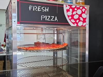 Lucky's Pizza Gardena