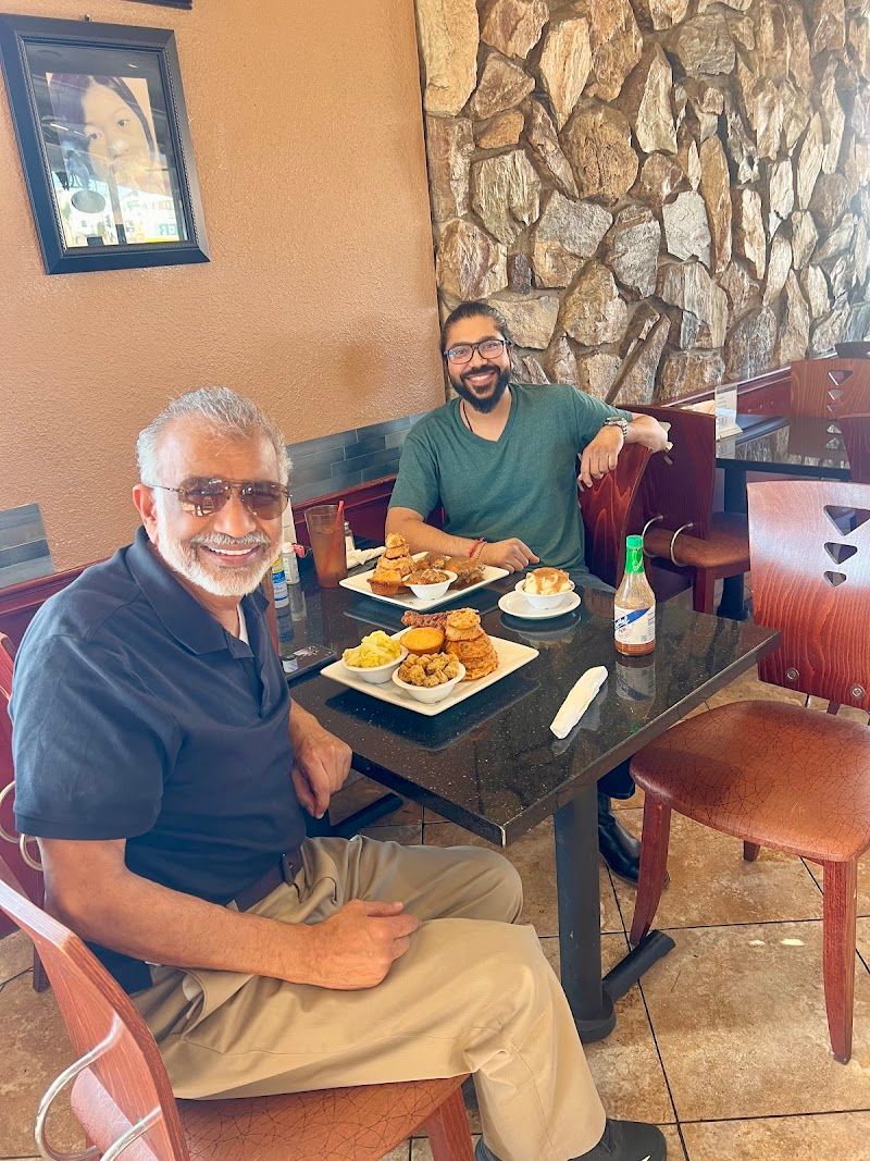 Matthews Home Style Cooking