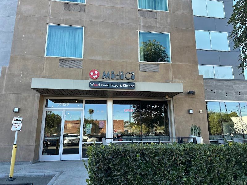 Midici Wood Fired Pizza & Kitchen