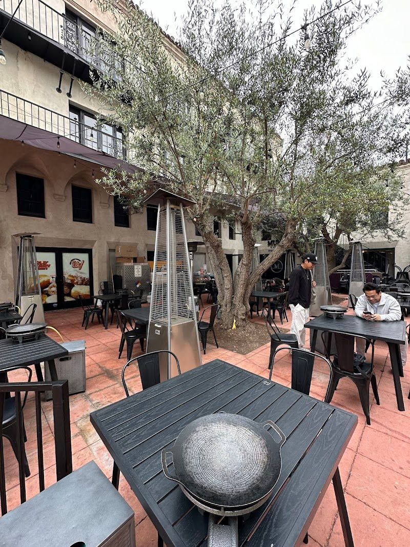 Mun Patio