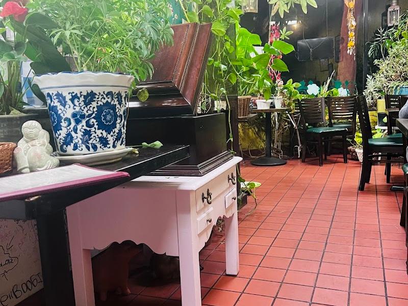 Poom Thai Cuisine
