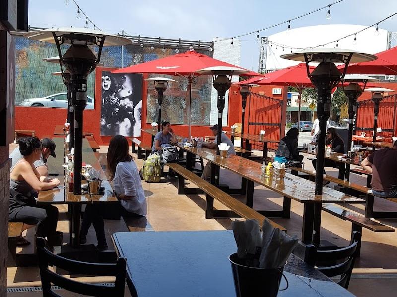 Rock & Brews