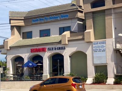 Schooner Bar & Grill