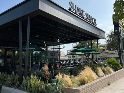 Shake Shack Pasadena