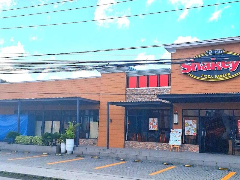 Shakey's Pizza Parlor
