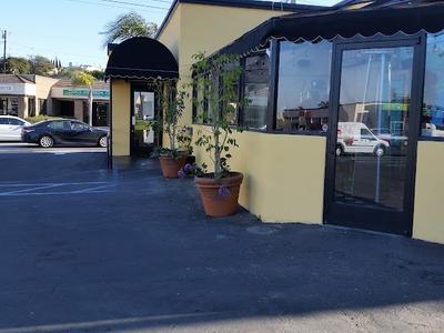 Spumoni Trattoria & Pizzeria