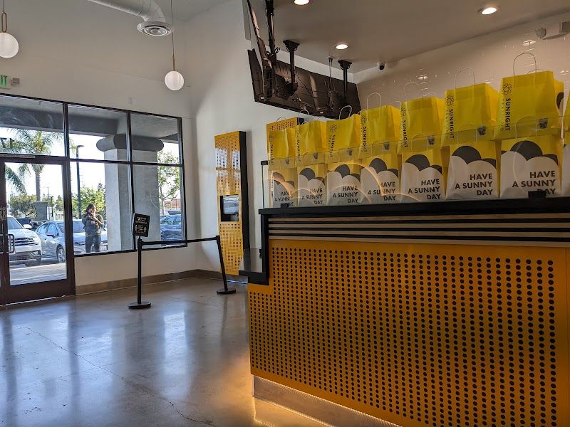 Sunright Tea Studio - Gardena