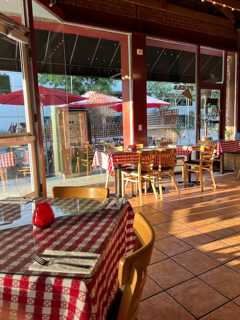 The Kitchen Italian Cafe & Pizzeria