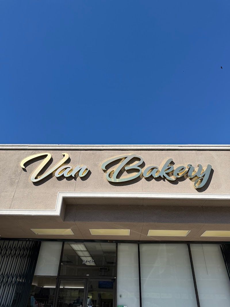 Van Bakery