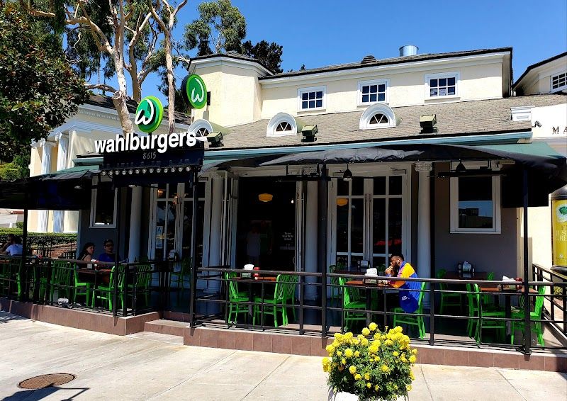 Wahlburgers